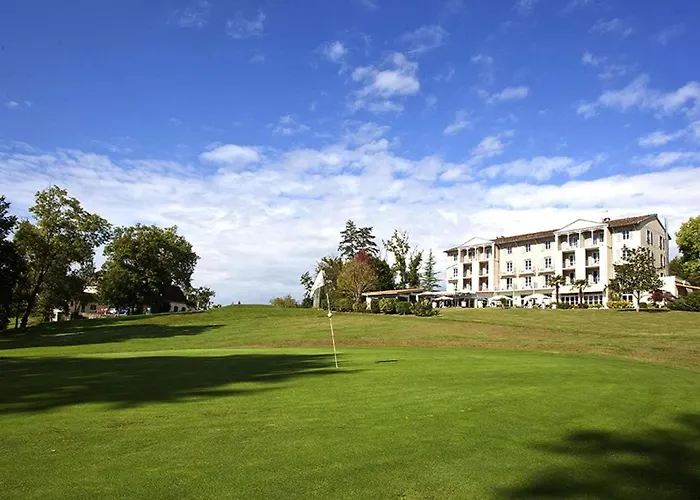 Отель Du Golf Le Сали-де-Беарн