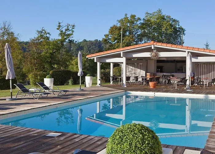 Brit Du Golf Le Hotel 2*